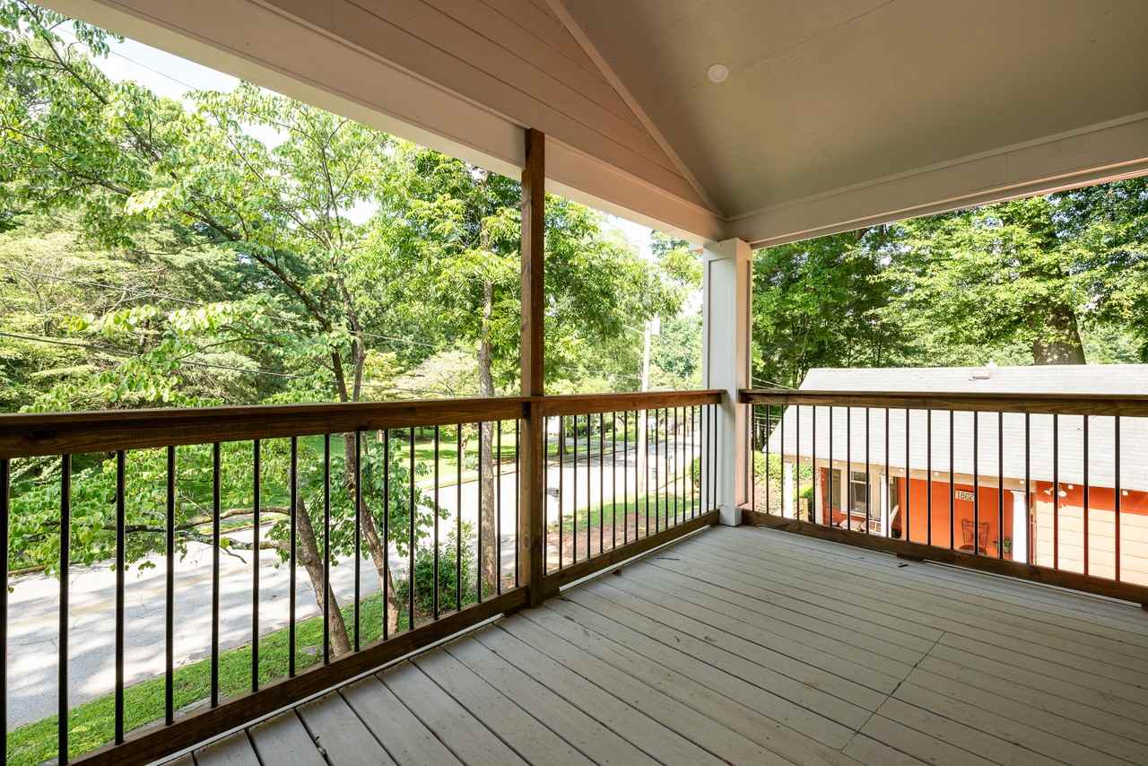 1861 Lyle Ave #2 - Photo 3 of 11