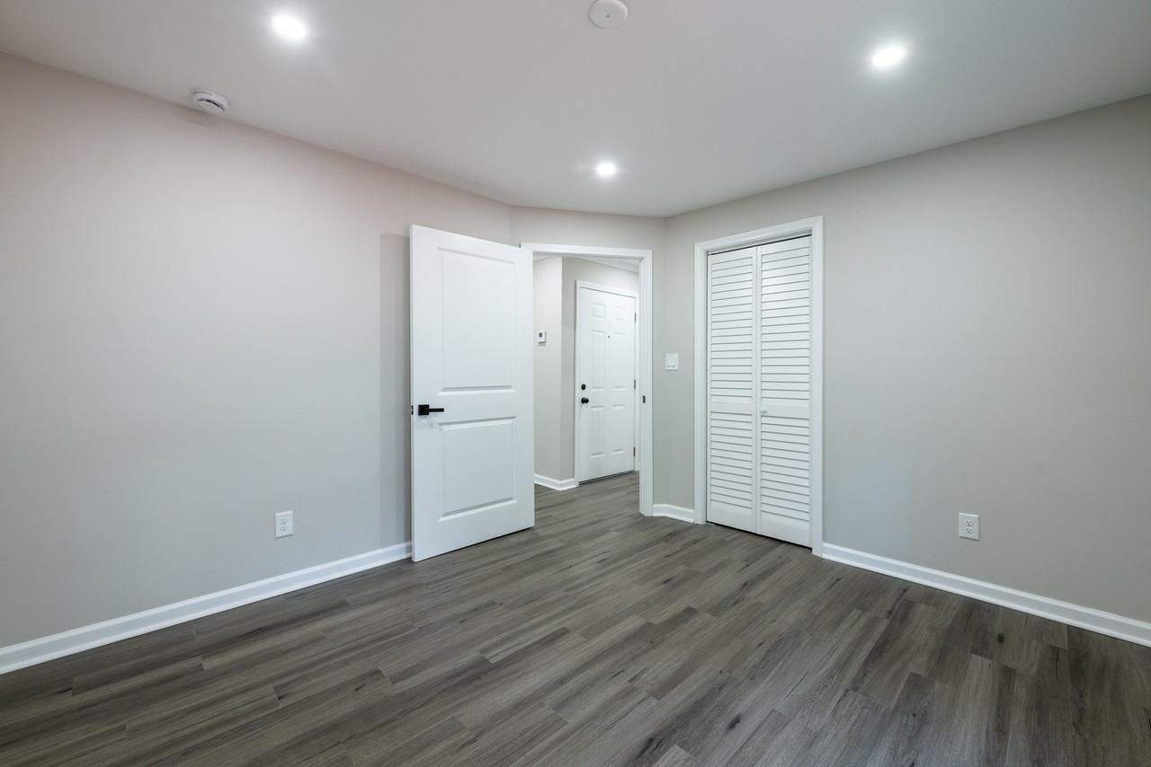 1861 Lyle Ave #2 - Photo 6 of 11