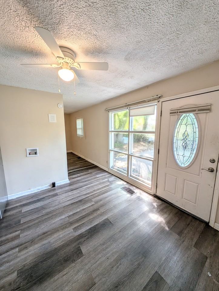 2955 1st Avenue Southwest #1 - Photo 2 of 6