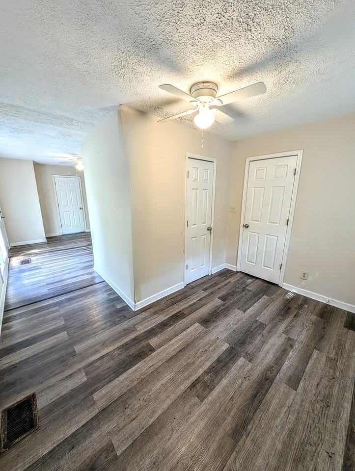 2955 1st Avenue Southwest #1 - Photo 4 of 6