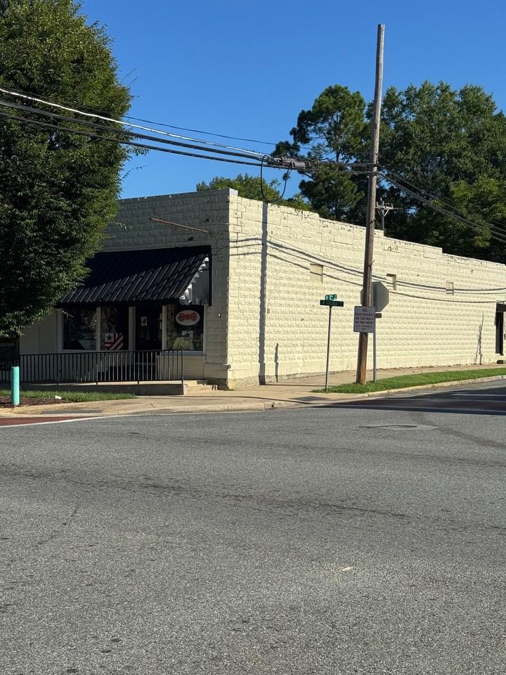 102 W Virginia Ave #1 - Photo 4 of 8