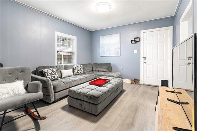 130 Crislaur Avenue #2 - Photo 2 of 11