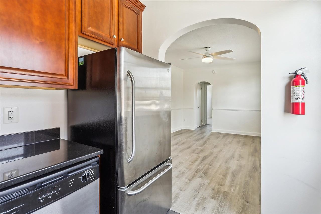 3028 Wisconsin Ave Nw #405 - Photo 5 of 34