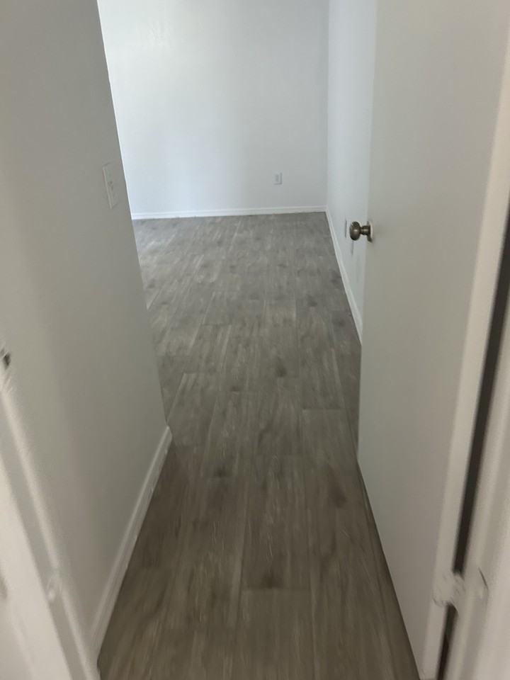 1525 Marydale Avenue #1 - Photo 5 of 21