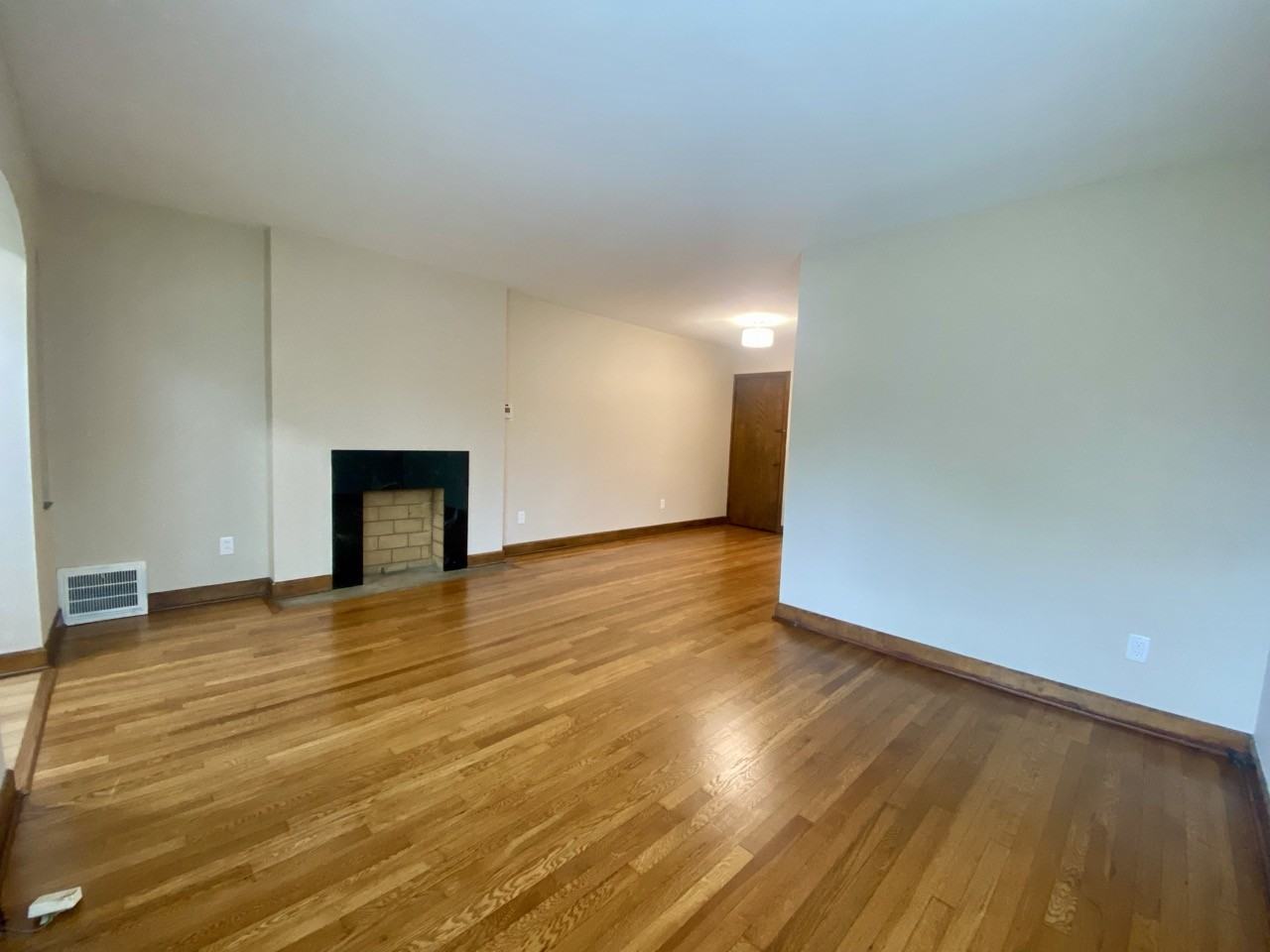 1091 North Main Street #1091 - Photo 3 of 10