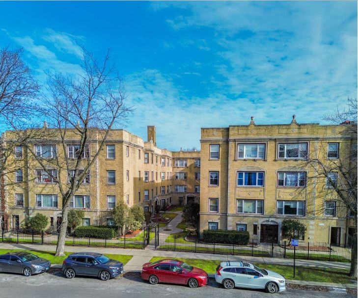 7371 N Damen Ave Apt D2 #D2 - Photo 7 of 16