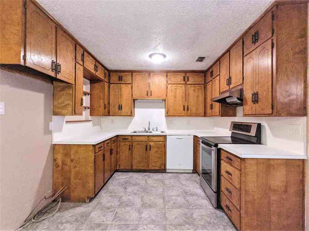 134 Bellaire Dr - Photo 5 of 12