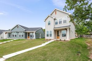 featured image of 1215 Chestnut Court #1