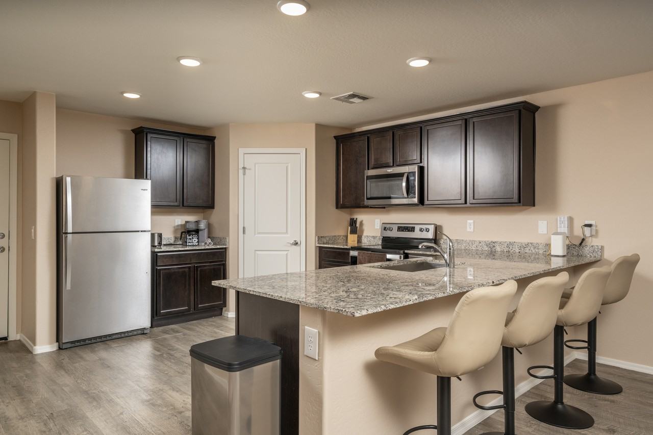 1547 East Inouye Drive #1 - Photo 6 of 23