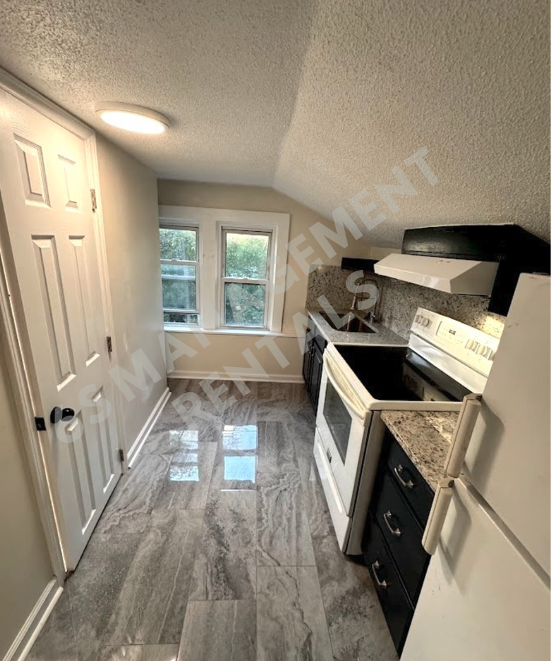 1100 Harrison Ave #2 - Photo 4 of 14