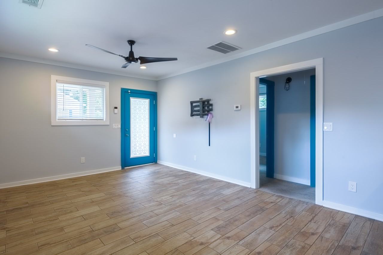 1387 Lyle Avenue #1 - Photo 4 of 14