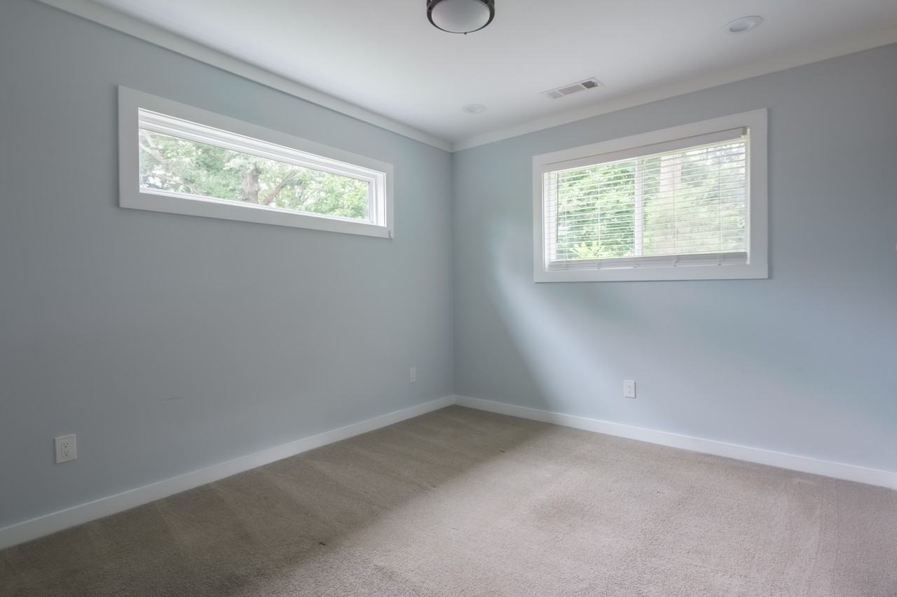 1387 Lyle Avenue #1 - Photo 7 of 14