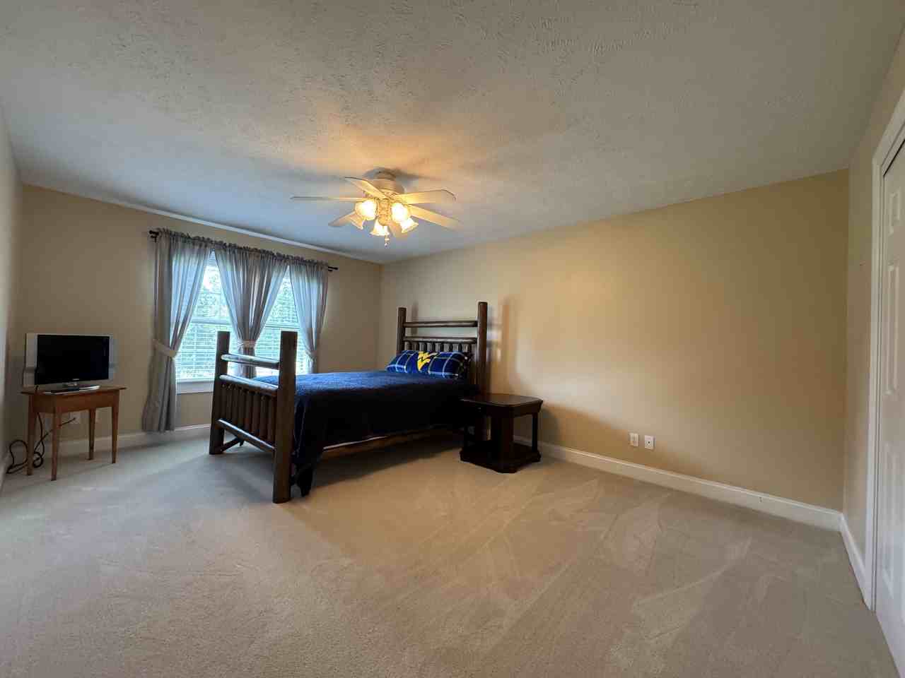 400 Saint Andrews Dr #1 - Photo 6 of 24