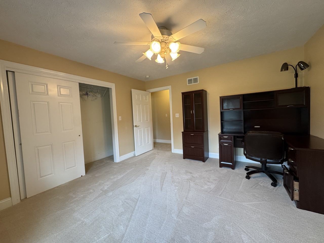 400 Saint Andrews Dr #1 - Photo 7 of 24