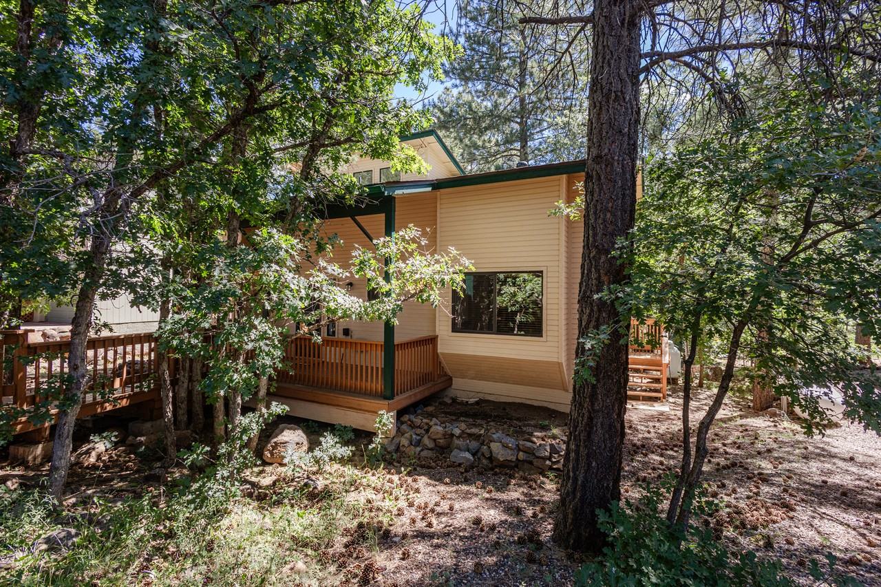 335 Sandia Cir #1 - Photo 3 of 24