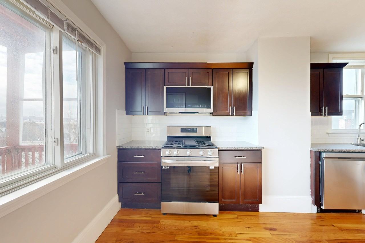 69 69 Homer Street69 Homer Street - 3 #3 - Photo 6 of 35