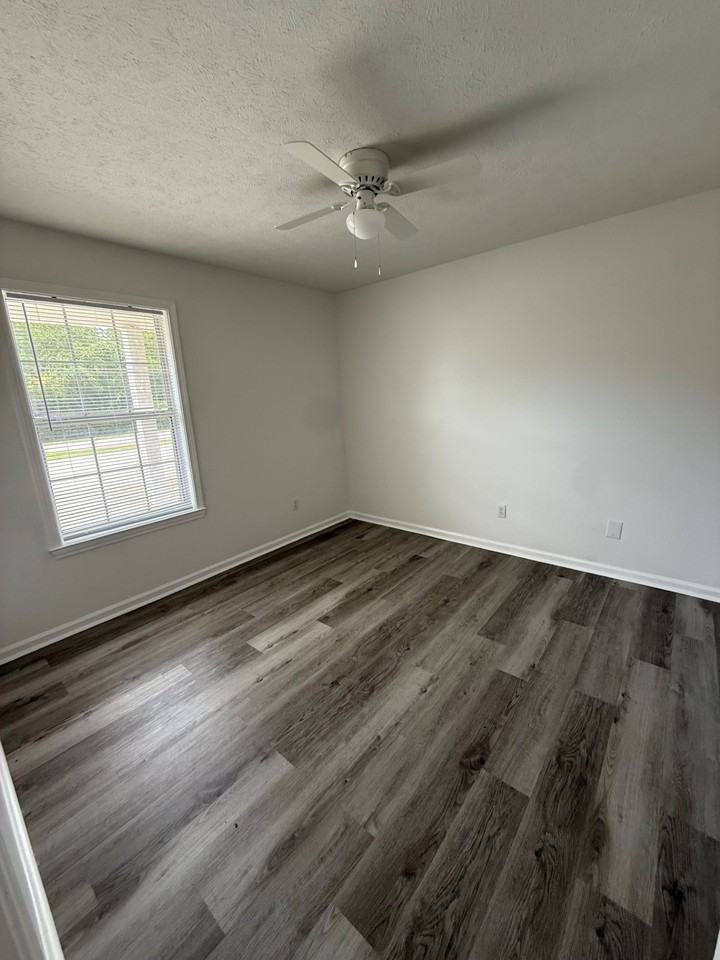 2605 Lagoon Knoll Drive #1 - Photo 6 of 9