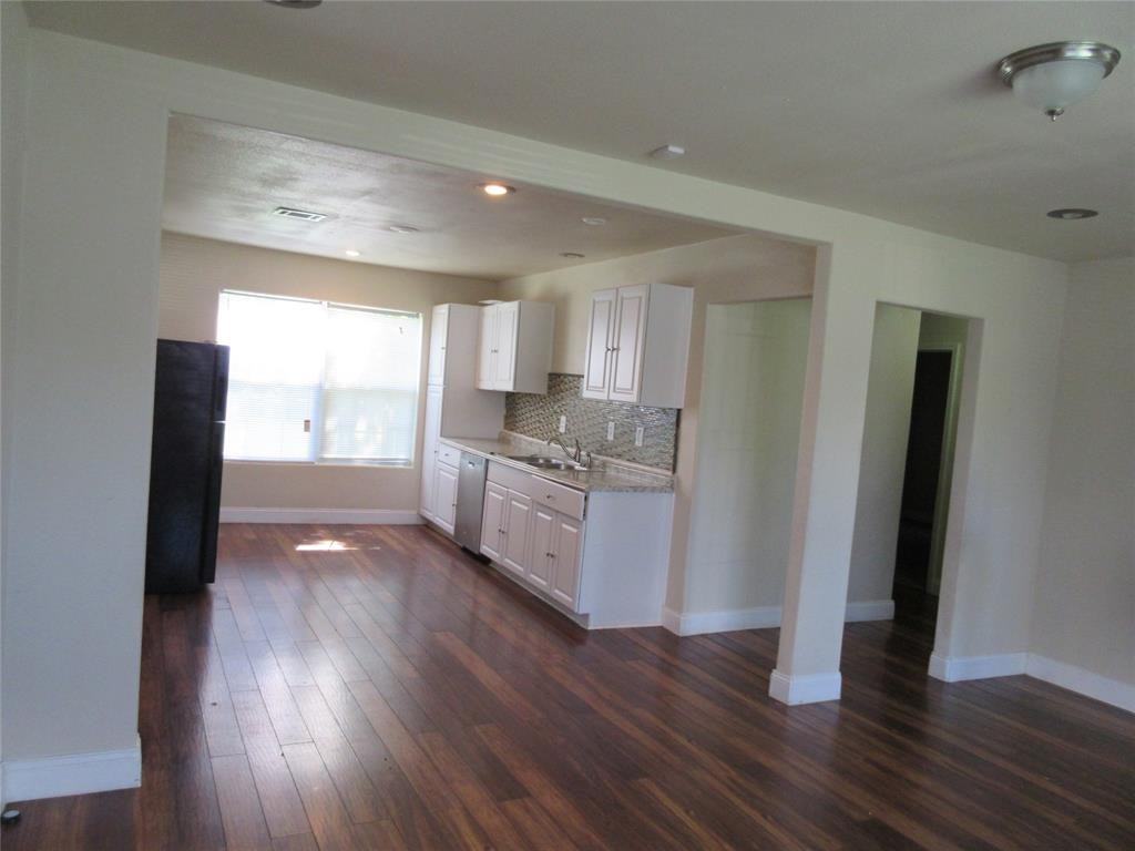 10601 Murr Way #1 - Photo 6 of 32