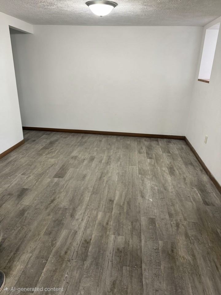 723 S 4th Ave #1 - Photo 5 of 9