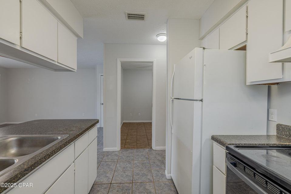 7813 N Lagoon Dr #1 - Photo 6 of 16