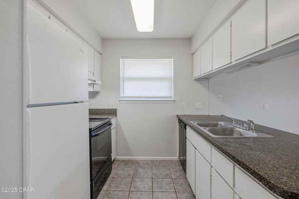 7813 N Lagoon Dr #1 - Photo 7 of 16