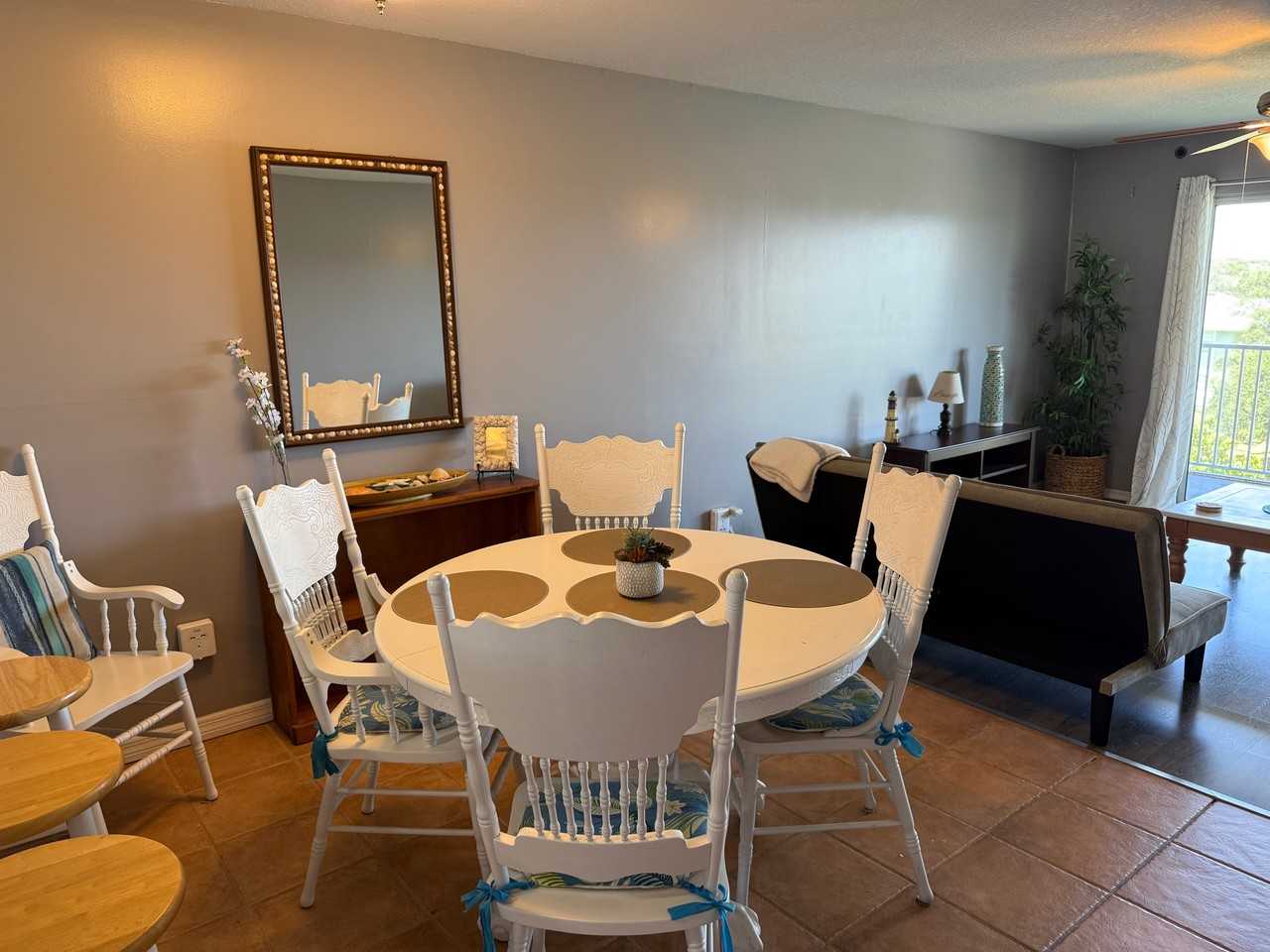 210 16th St #1 - Photo 7 of 26