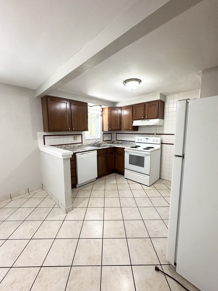 28 Stotler Rd #28 - Photo 3 of 9