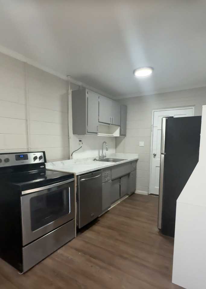 1001 Richland Street #B - Photo 5 of 9