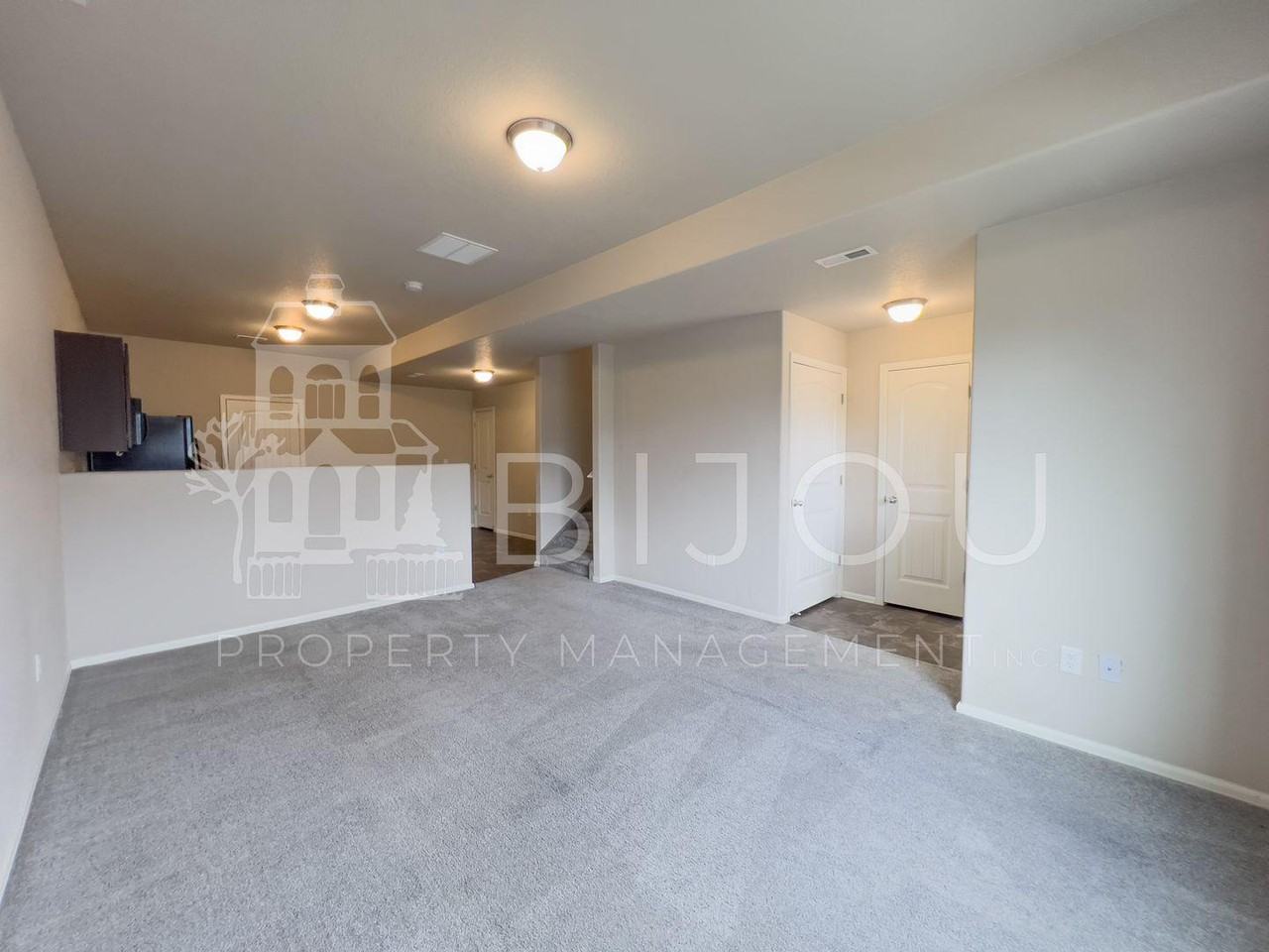 1822 Final View Alley - Photo 5 of 24