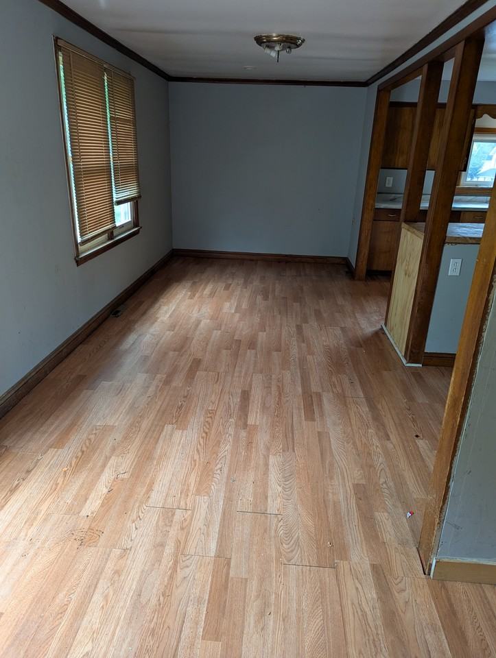 1128 N Main St #1 - Photo 3 of 11