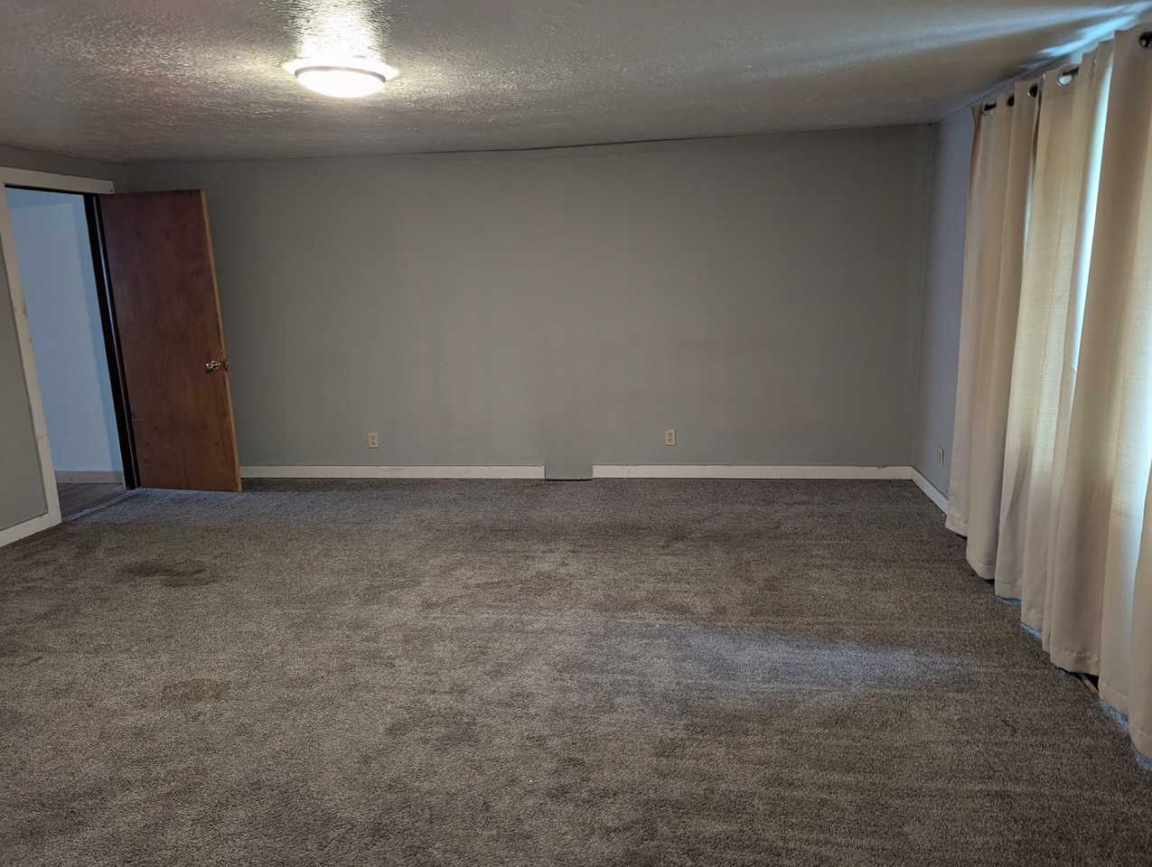 1128 N Main St #1 - Photo 7 of 11