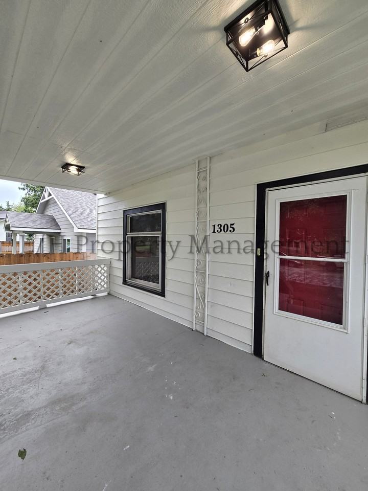 1305 S Water St #1 - Photo 2 of 30