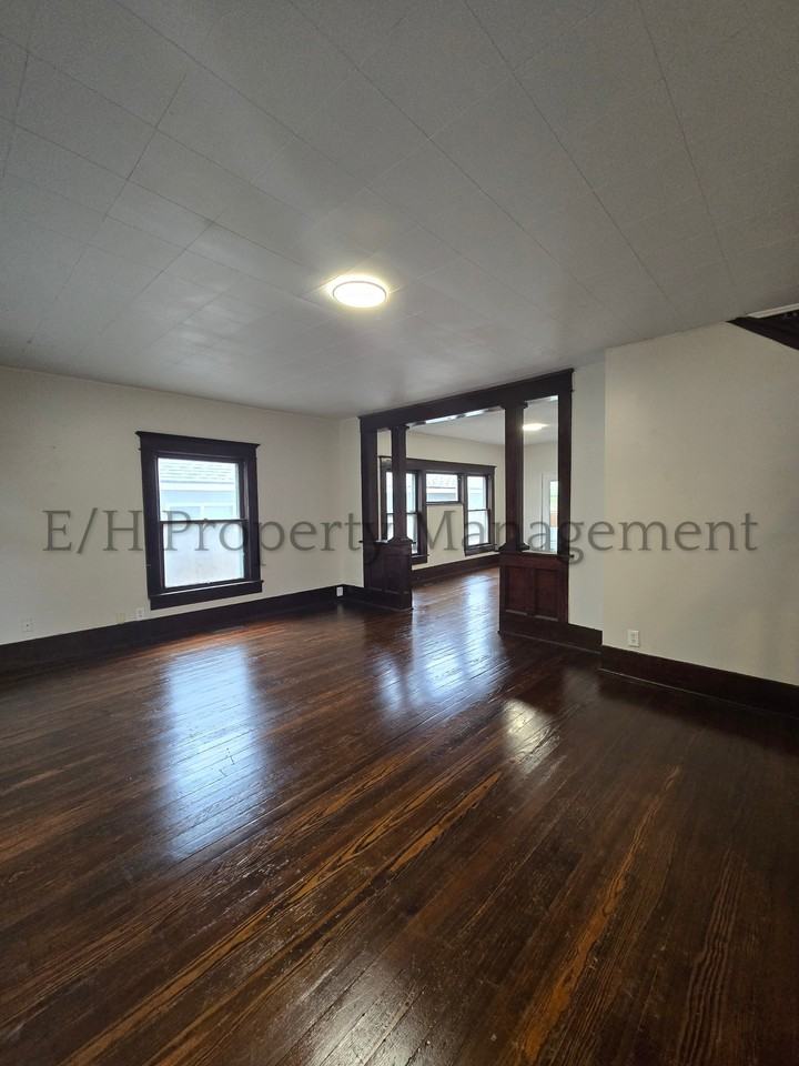 1305 S Water St #1 - Photo 5 of 30