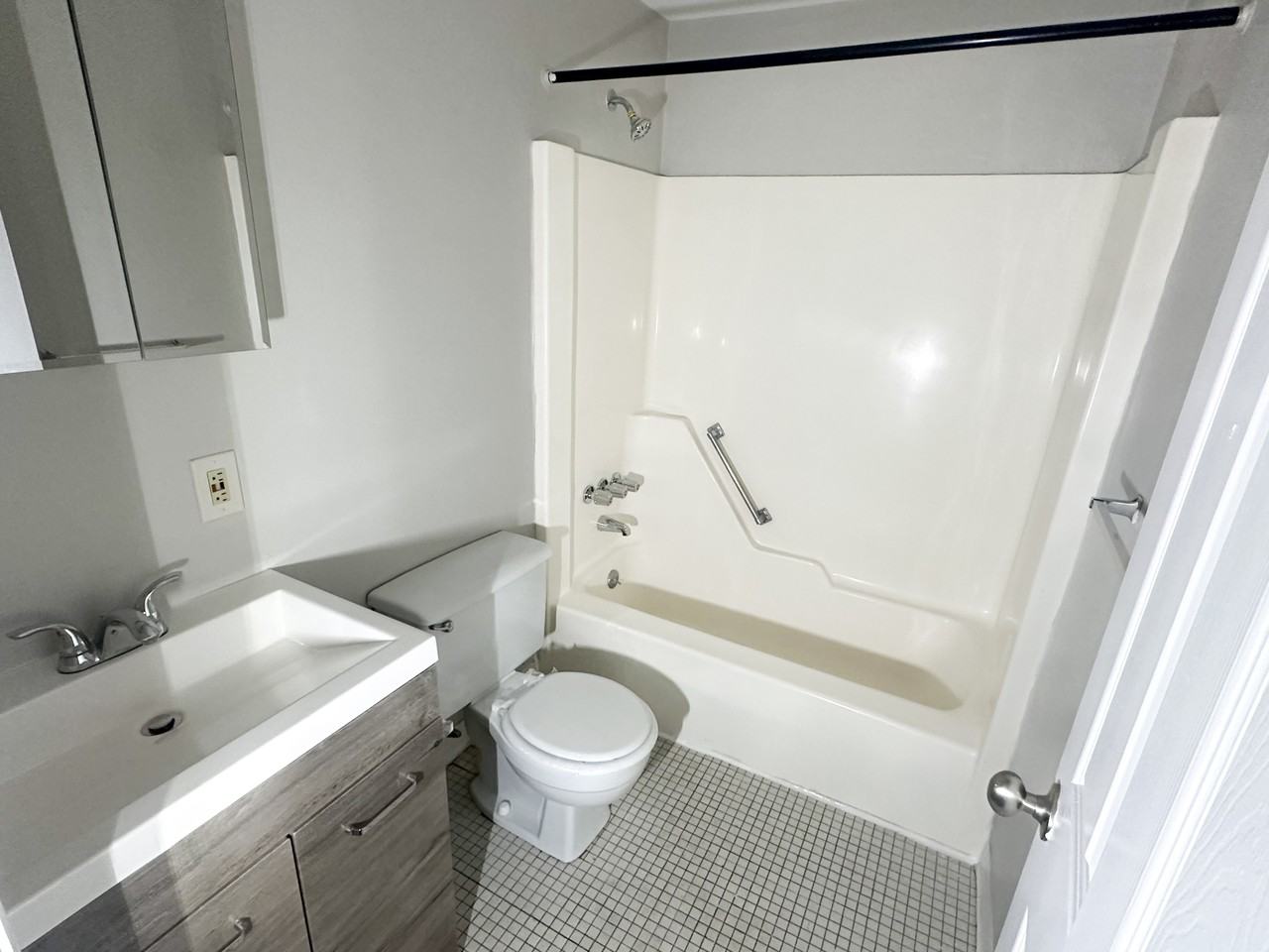 1684 Hulton Rd #1684HUL - Photo 5 of 7