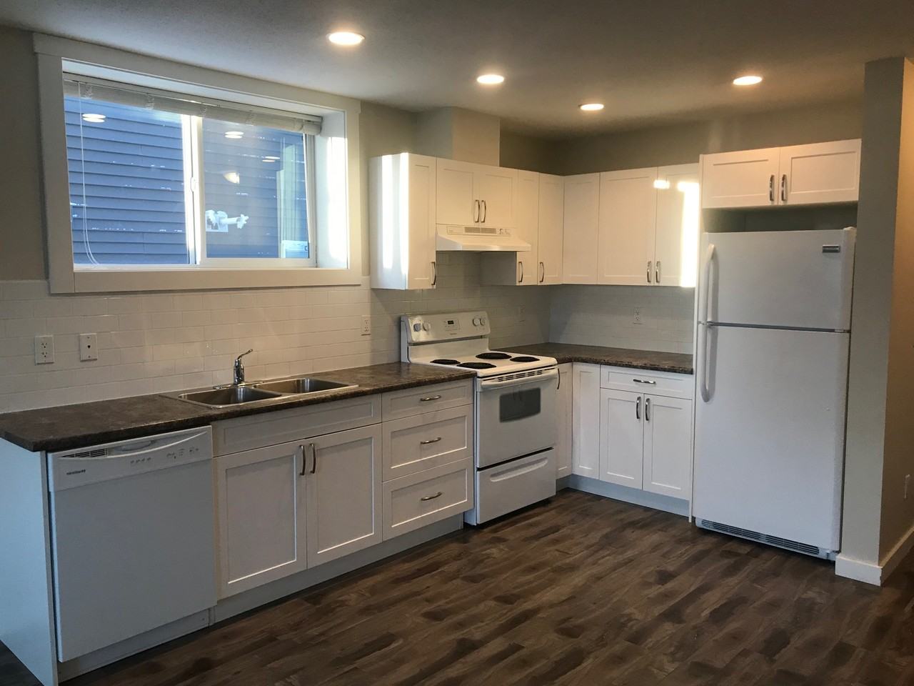 1640A 87 Ave #1-1640A - Photo 3 of 9