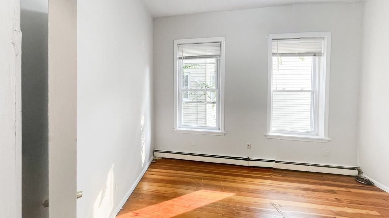 165 165 Hichborn Street165 Hichborn Street - 1 #1 - Photo 6 of 29