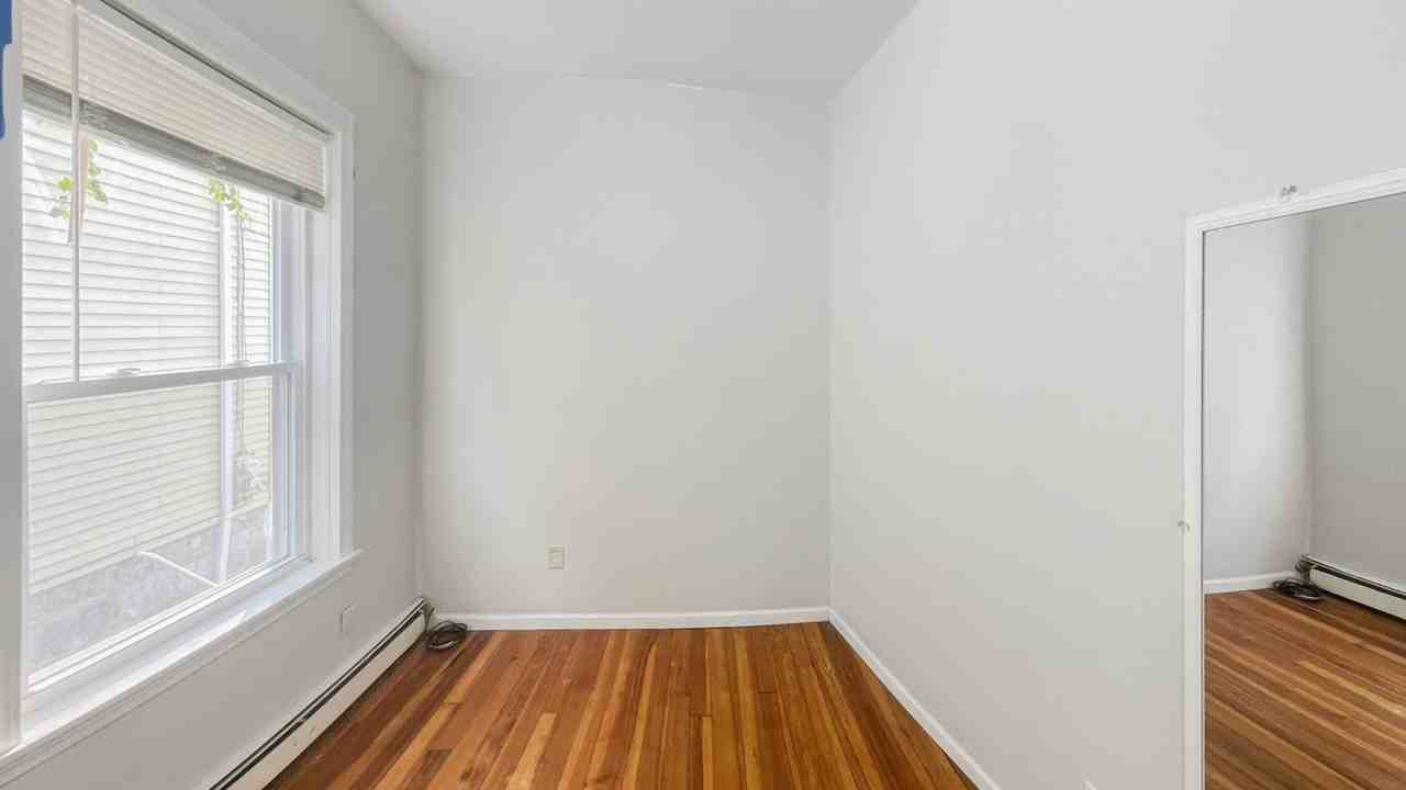 165 165 Hichborn Street165 Hichborn Street - 1 #1 - Photo 7 of 29