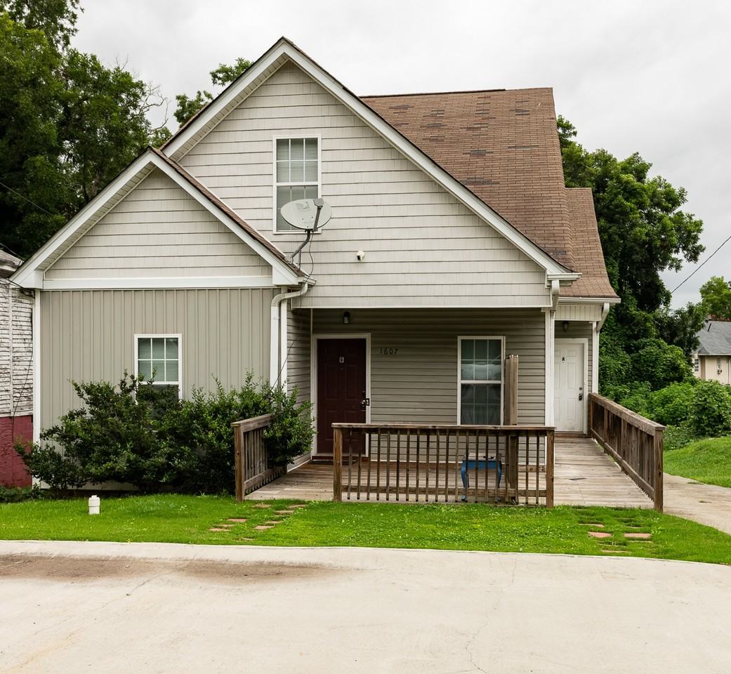 1607 Ralph David Abernathy Blvd Sw #A