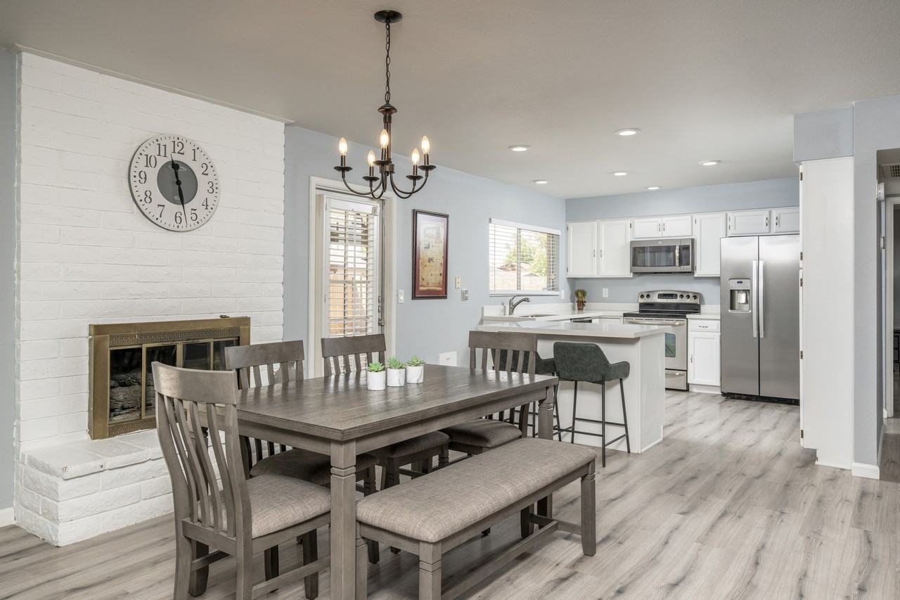 951 La Jolla Drive #1 - Photo 4 of 24