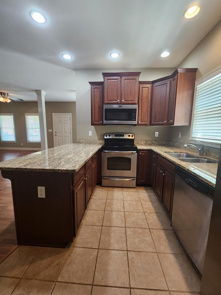 137 Strickland Ave #1 - Photo 6 of 21