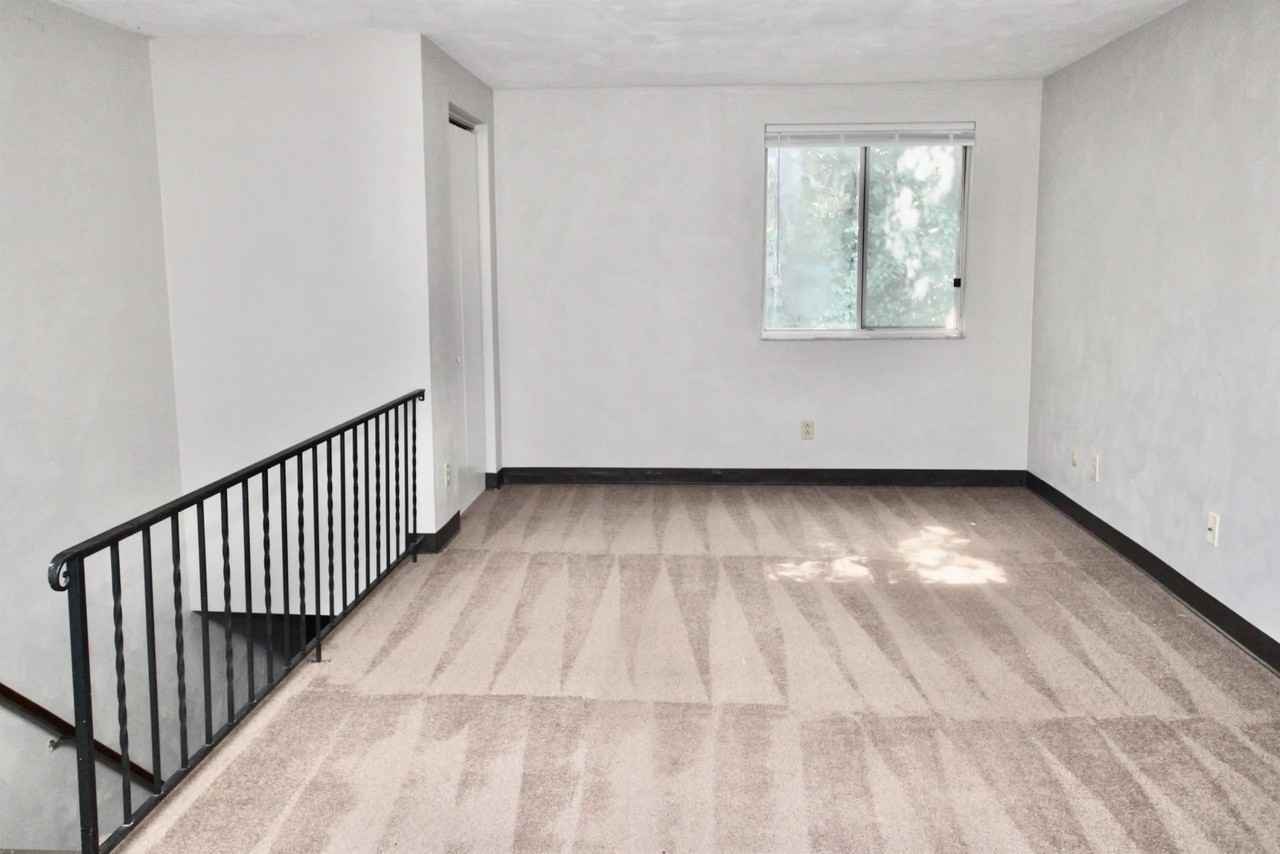 230 Oak Manor Place #230 - Photo 2 of 7