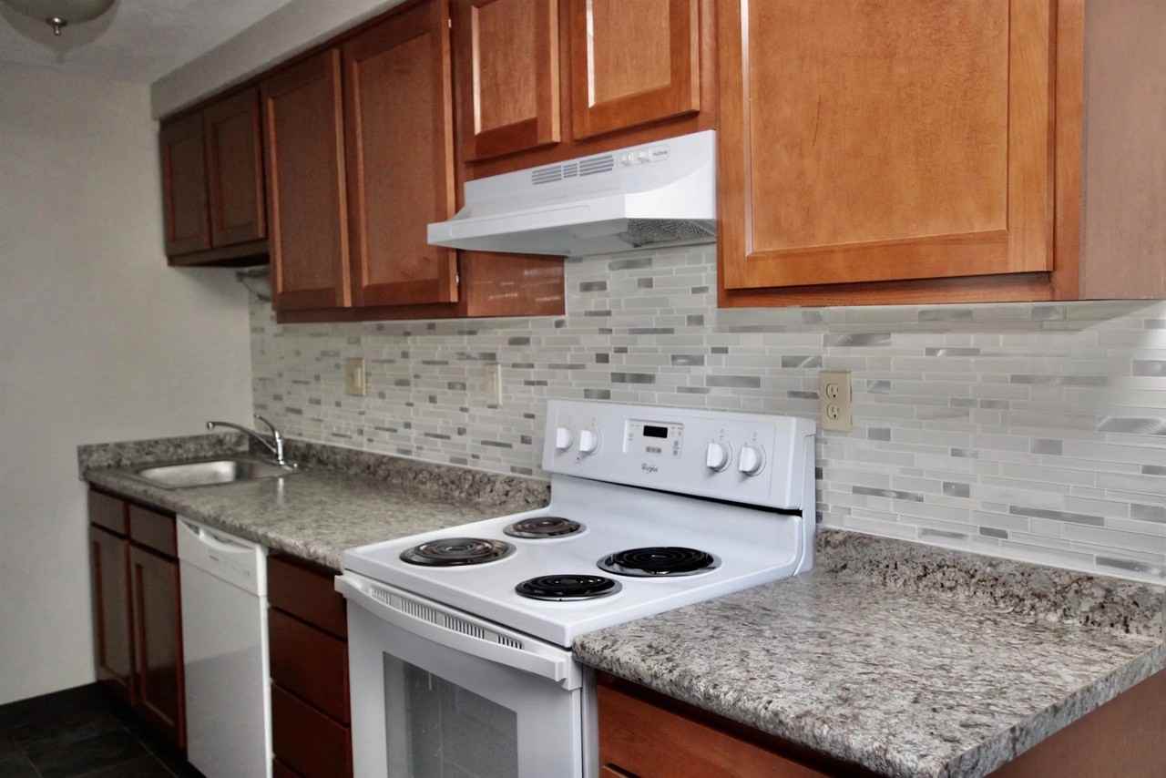 230 Oak Manor Place #230 - Photo 5 of 7