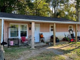 featured image of 104 East Old Post Road