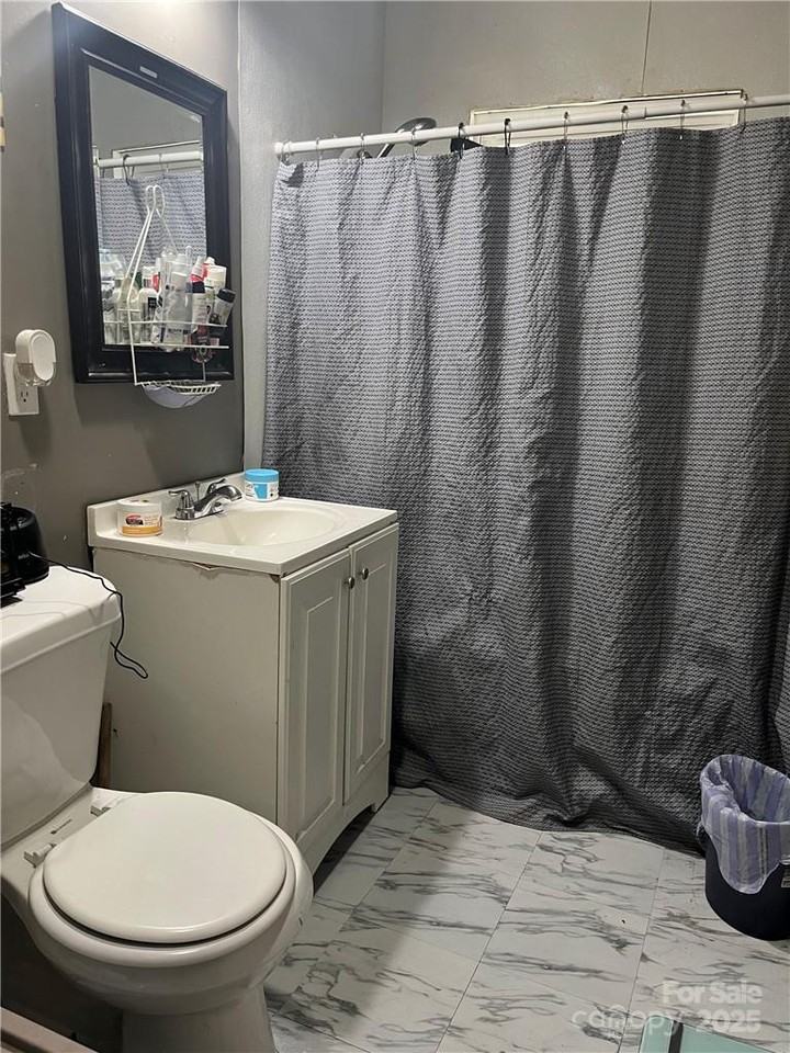 104 E Old Post Rd - Photo 5 of 7