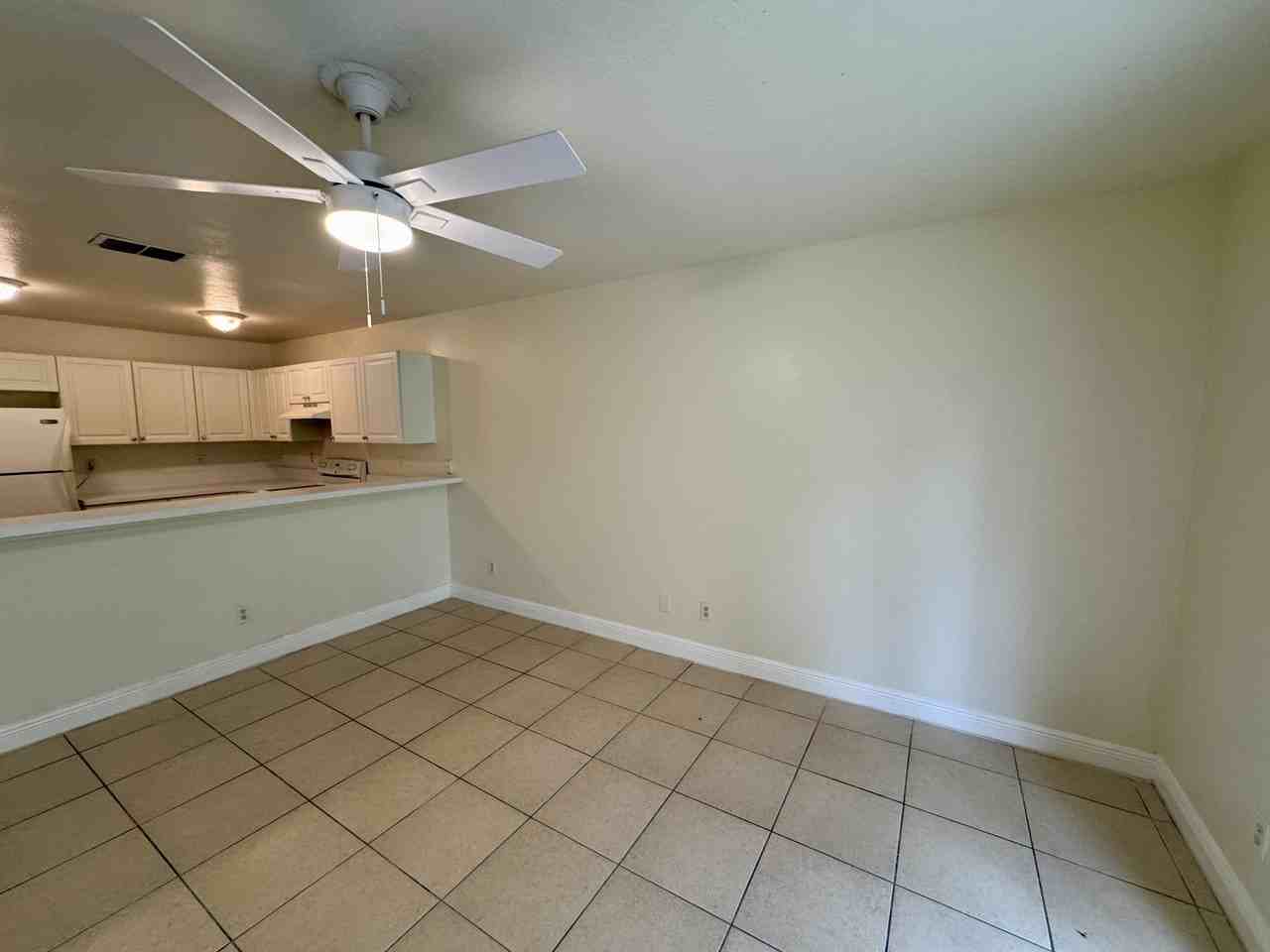 2424 George Ave S #0 - Photo 4 of 14