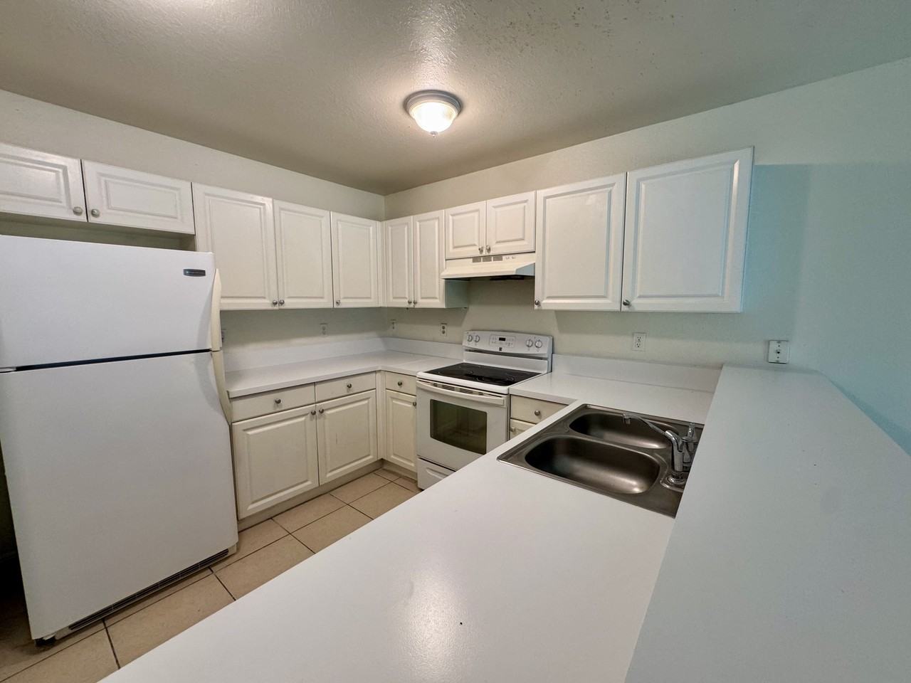 2424 George Ave S #0 - Photo 6 of 14