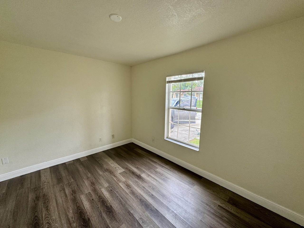 2424 George Ave S #0 - Photo 7 of 14