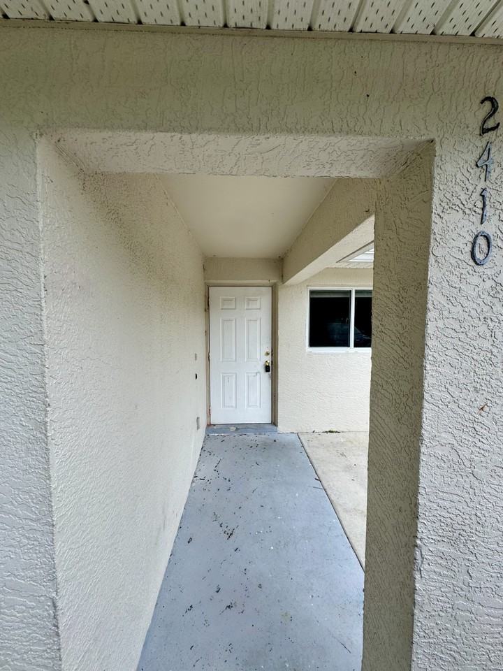 2410 George Ave S #0 - Photo 2 of 26