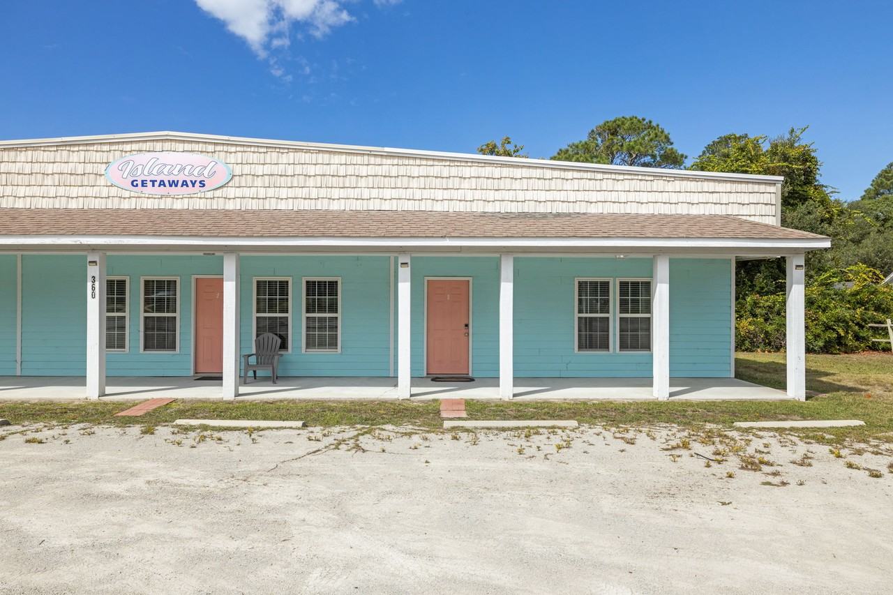 360 Island Rd #3 - Photo 2 of 23