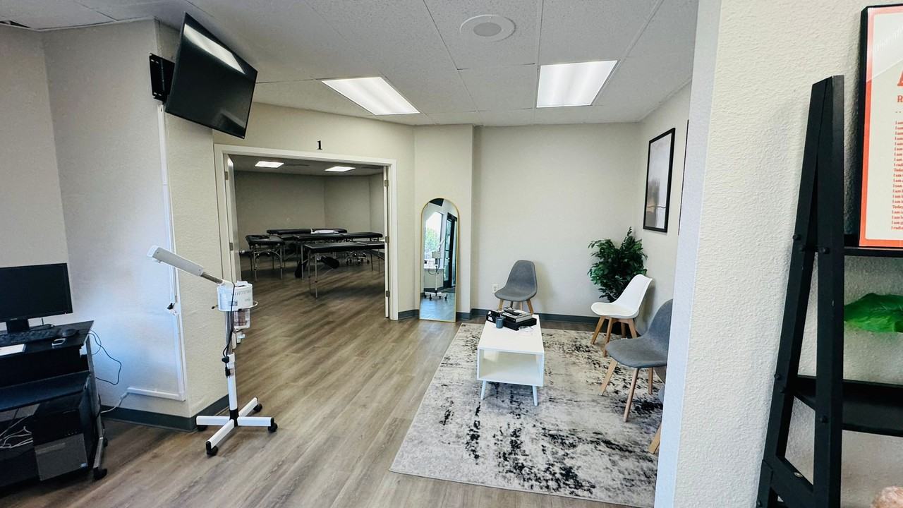 3030 W Clearwater Ave #200 - Photo 7 of 22